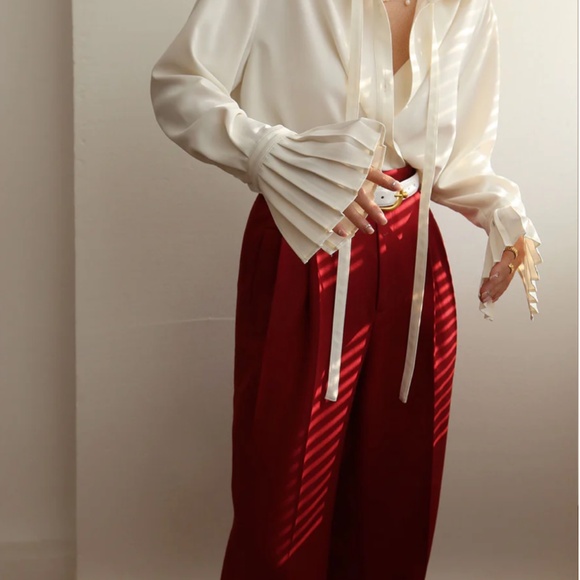 NWT Pleated Cuff Collar Tied Button Shirt - Picture 7 of 9